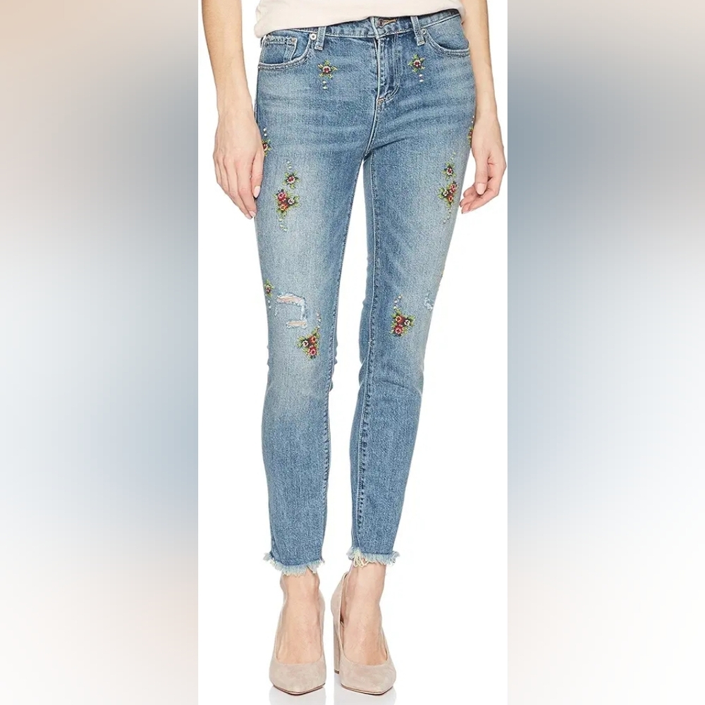 Lucky Brand Ava Mid Rise Crop Jean In Oakwood Floral Embroidered 2 26 Frayed